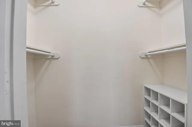 $325,000 | 9480 Virginia Center Boulevard, Unit 336, Vienna, VA 22181