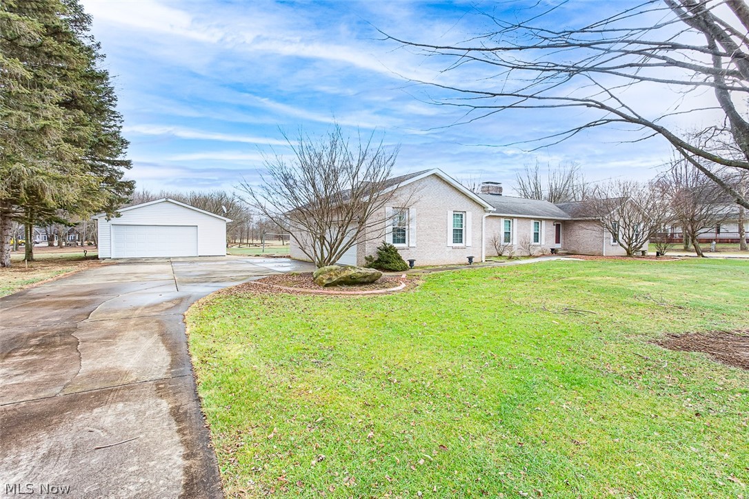 3153 Newton Tomlinson Road Warren, OH 44481 - Photo 4 of 35