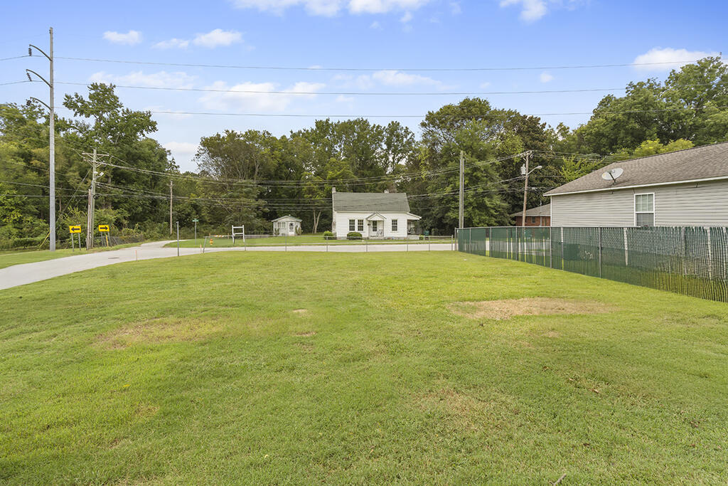 813 Spring Street Greenwood, SC 29646 - Photo 14 of 15 Gallery Image 14