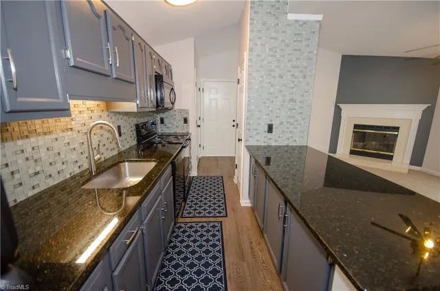 $1,350 | 3701 # 1h Cotswold Terrace, Greensboro, NC 27410