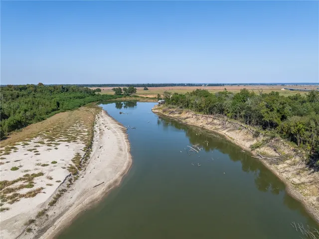 $824,999 | 21 East ( /- 69.227 Acres) Midway Tx 75852, Midway, TX 75852