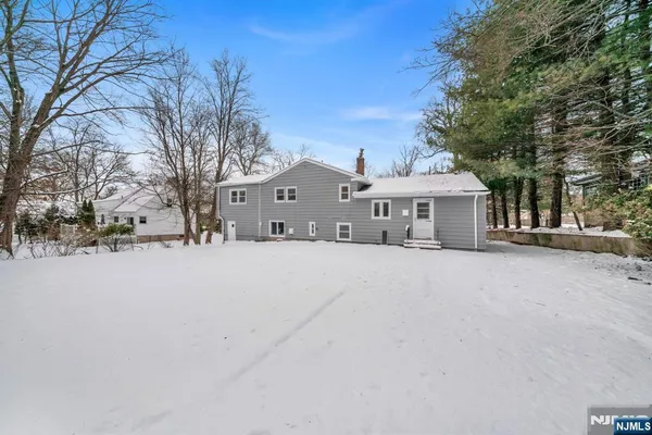 $950,000 | 231 Hudson Avenue, Norwood, NJ 07648