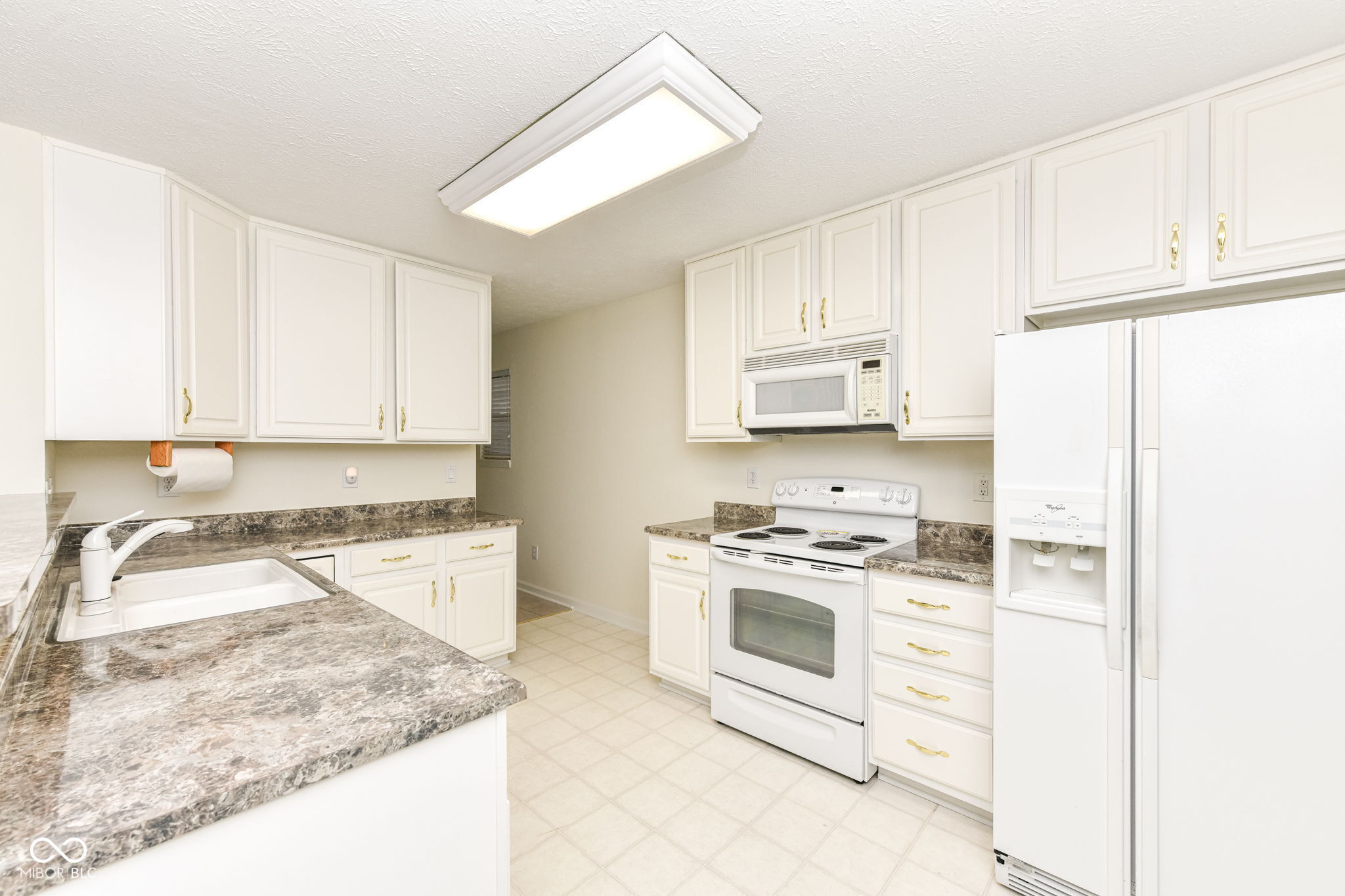 11139 Tisbury Court Fishers, IN 46038 - Photo 16 of 42