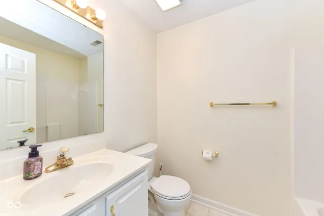 $275,000 | 11139 Tisbury Court, Fishers, IN 46038