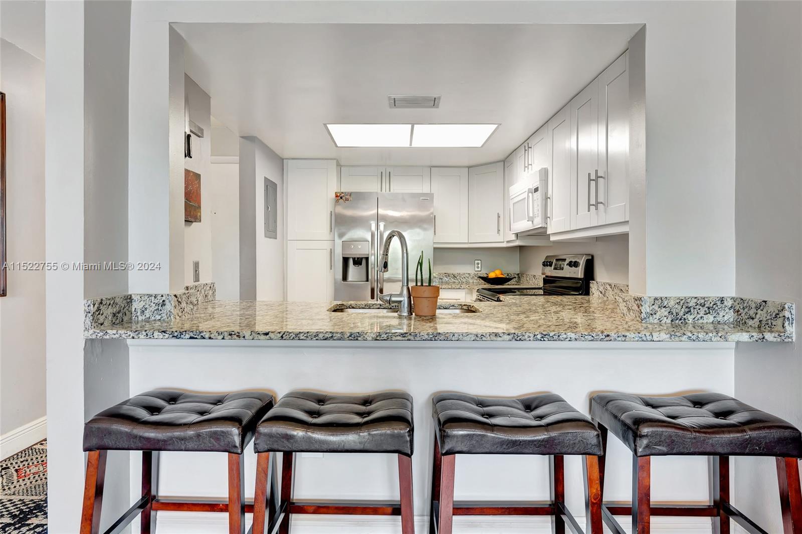 401 Southeast 10th St Unit B204  