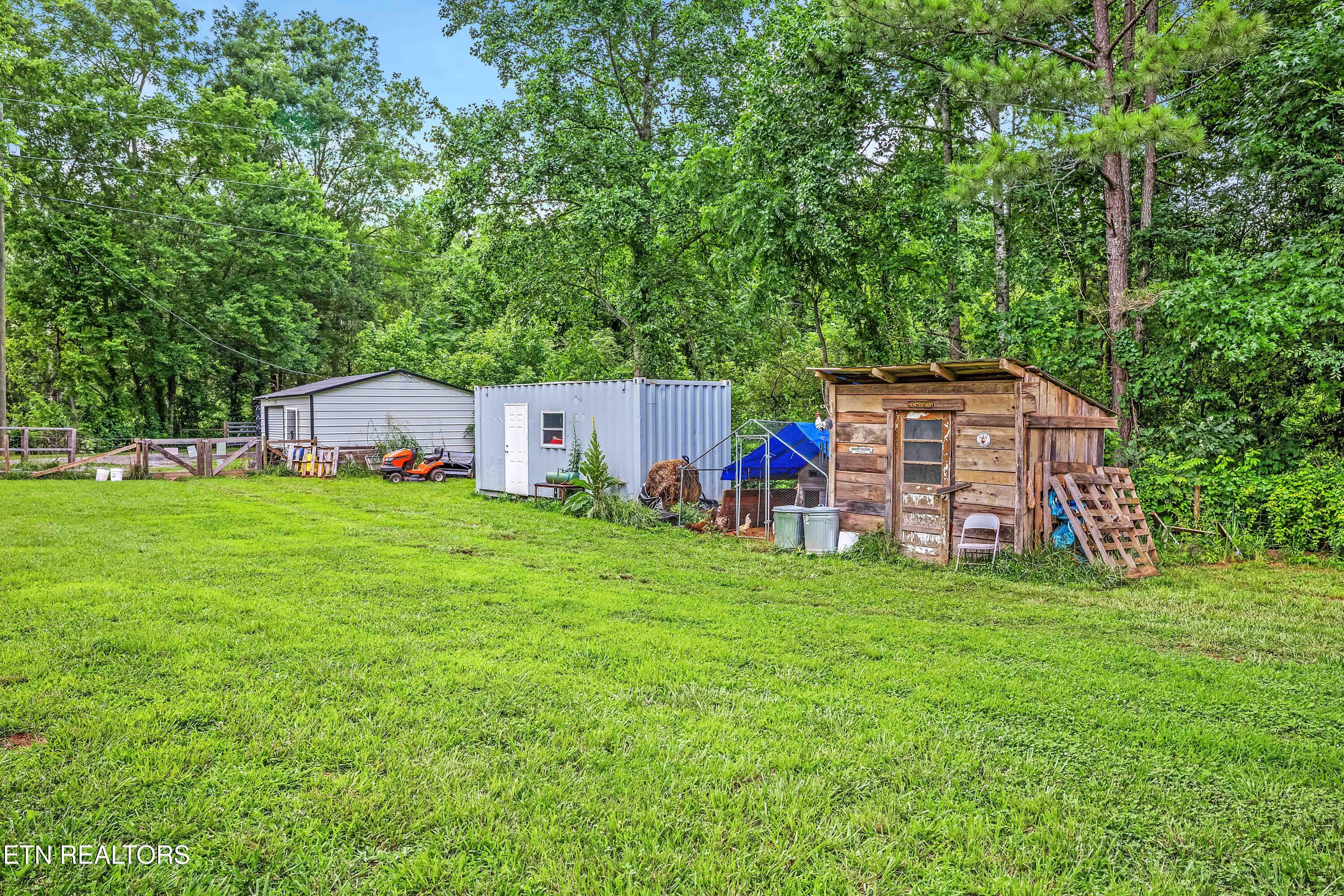 516 Knob Road Vonore, TN 37885 - Photo 27 of 37 IMG_9969