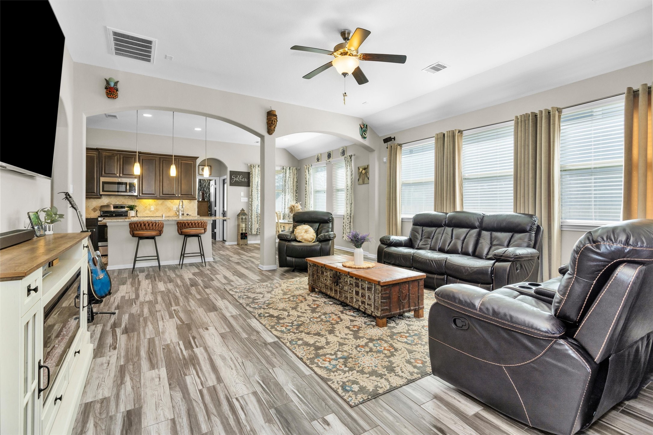 409 Billingsgate Chase, Unit CHASE Conroe, TX 77304 - Photo 7 of 44