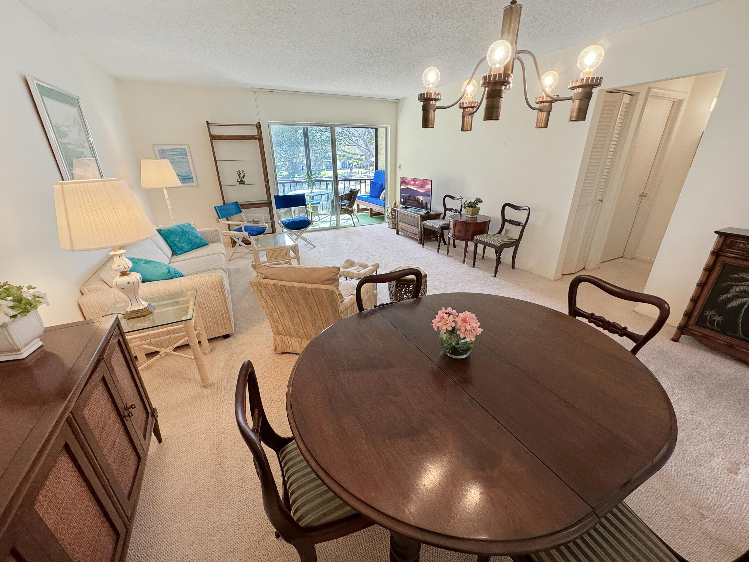 854 Southwest 9th St Circle, Unit 203 Boca Raton, FL 33486 - Photo 3 of 22 Dining Area