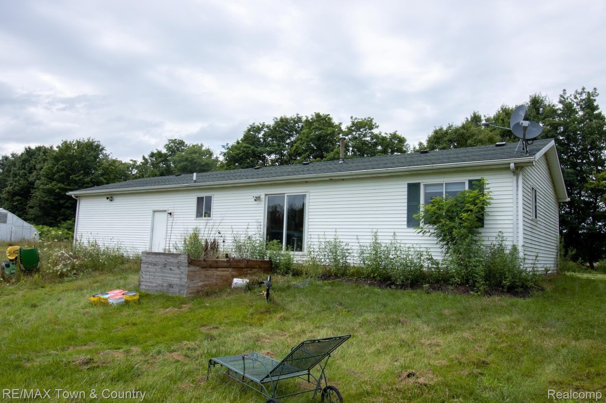 137 West Murphy Lake Road Mayville, MI 48744 - Photo 34 of 56 ek8YPYN5KVVy7e35DgKu@size_vmcf7k.jpg