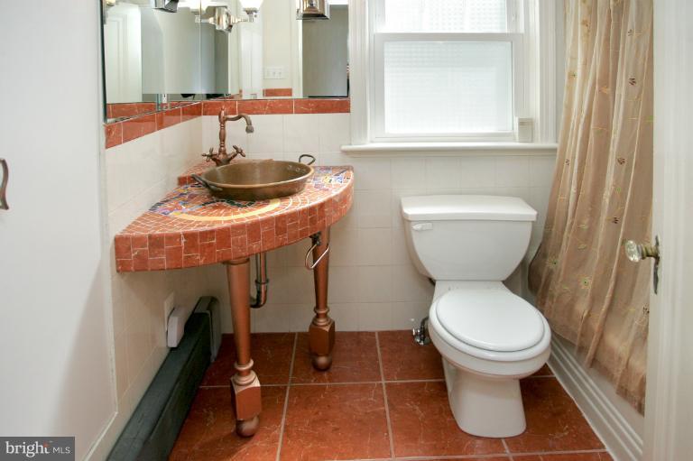6920 Piney Branch Road Northwest Washington, DC 20012 - Photo 3 of 29 Bath with custom corner sink and tub