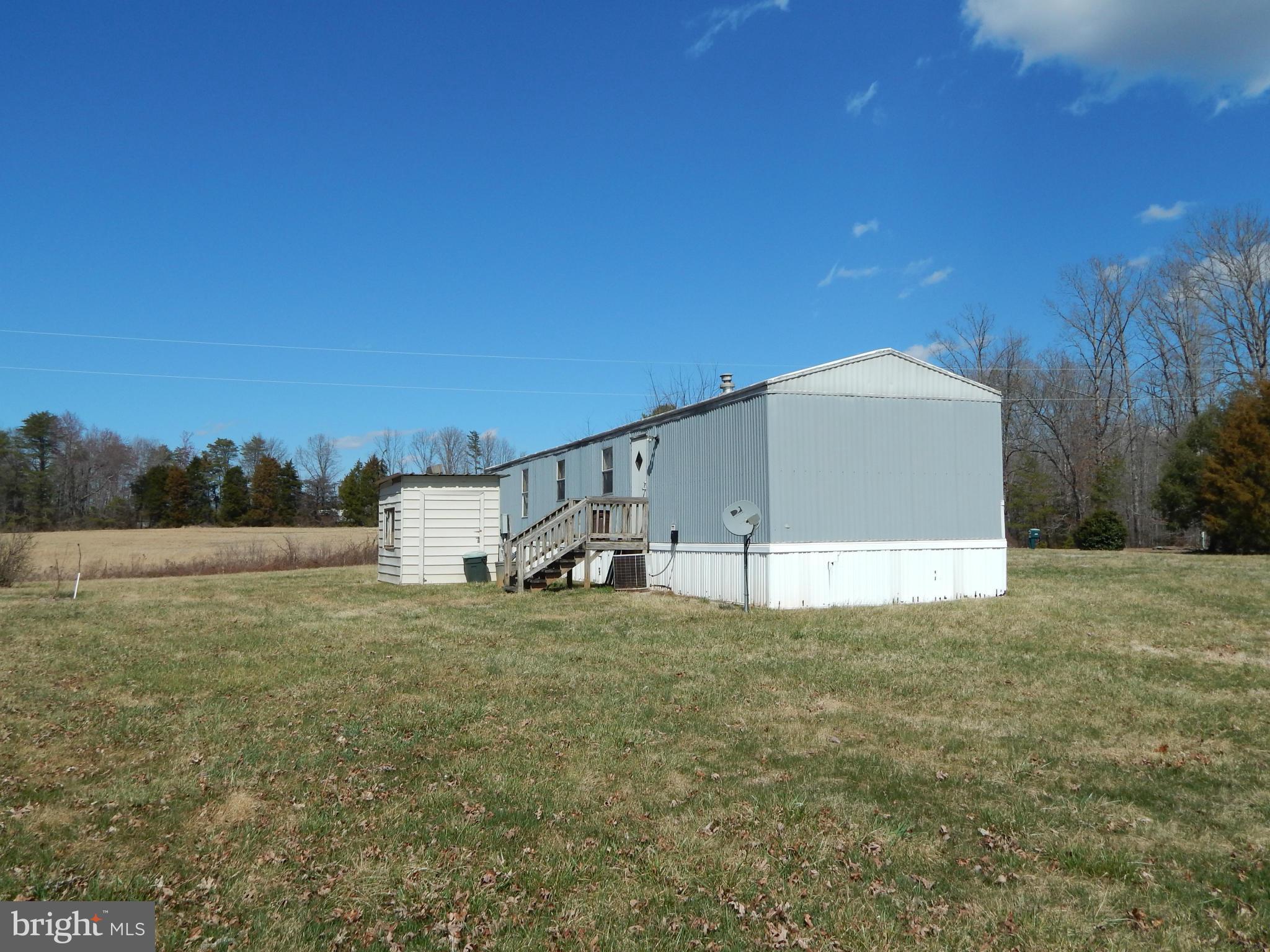 Exterior (Rear)