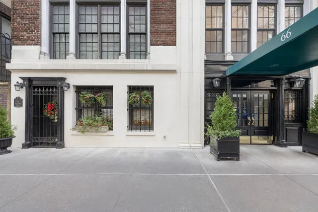 $10,000 | 66 East 83rd Street, Unit 1A | Upper East Side