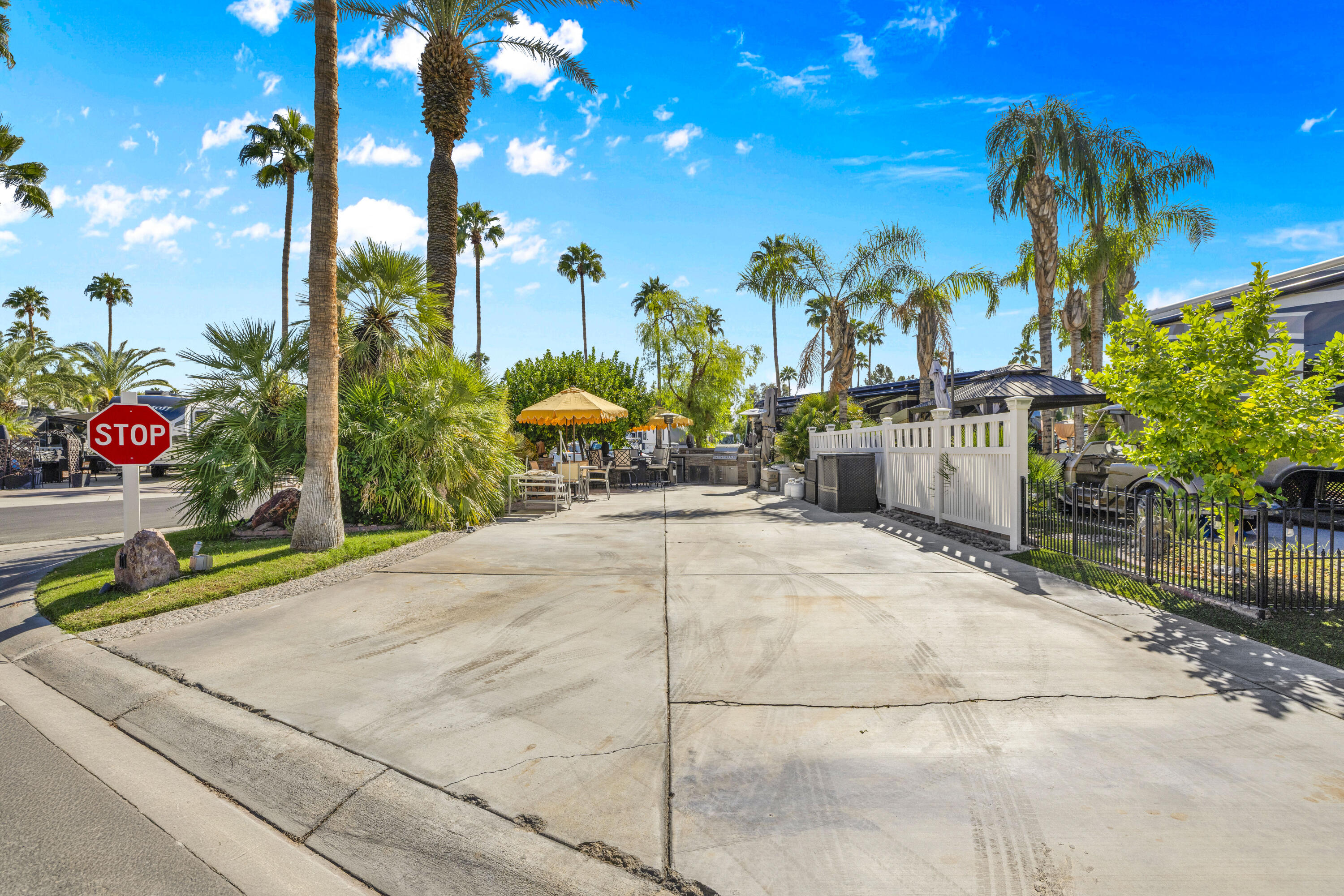 69411 Ramon Road, Unit 1011 Cathedral City, CA 92234 - Photo 7 of 46 a view of a backyard