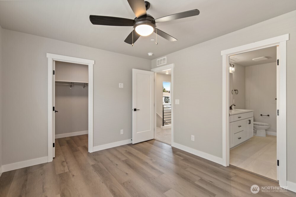 12802 66th Avenue South Seattle, WA 98178 - Photo 22 of 28