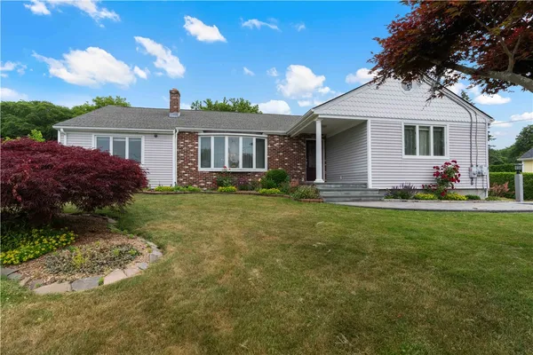 $789,000 | 6 Varnum Avenue, Bristol, RI 02809