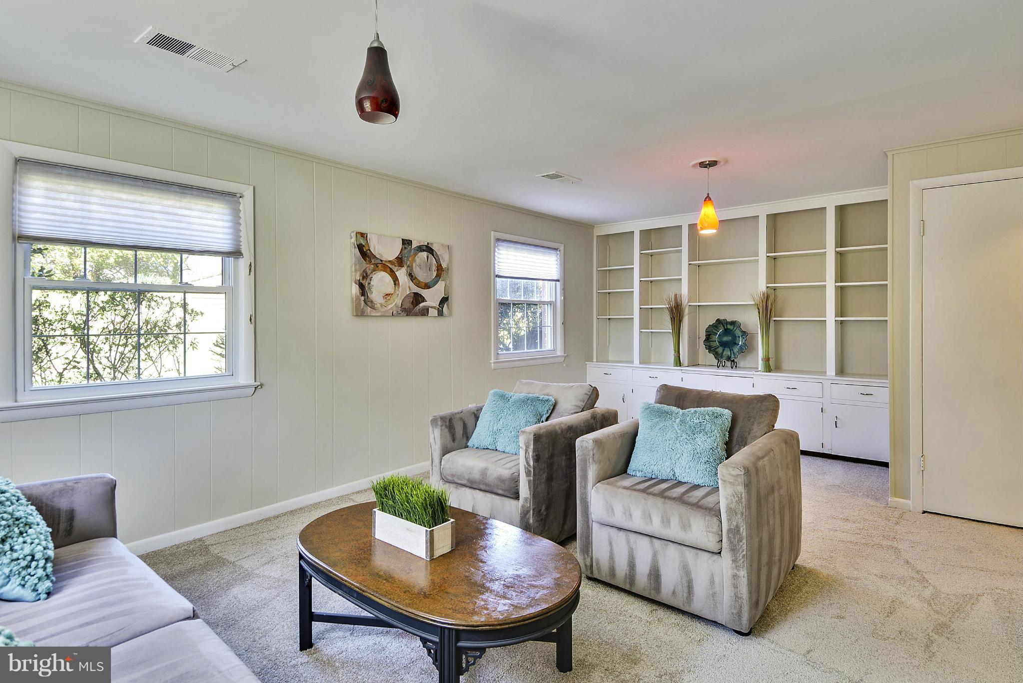 1954 Foxhall Road McLean, VA 22101 - Photo 19 of 30 a living room with furniture and a window