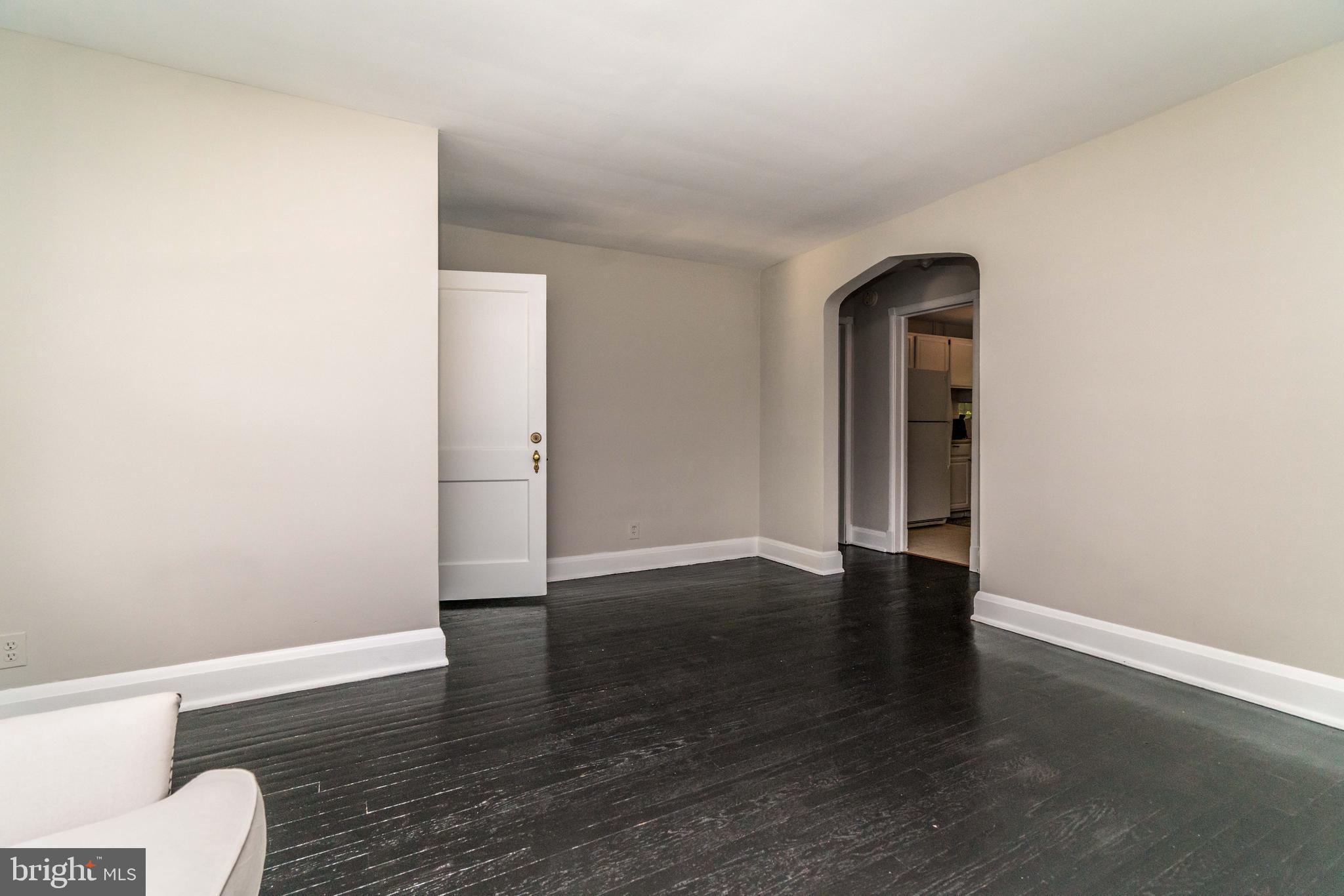 59 Murdock Road Baltimore, MD 21212 - Photo 7 of 35 Another view- Living Rm- Unit A