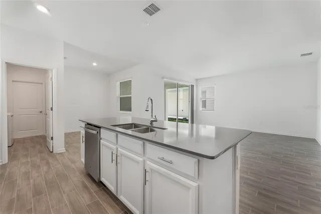 $2,650 | 6430 Limberpine Alley, St. Cloud, FL 34771