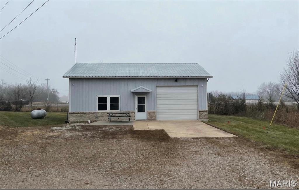 197 Old Springfield Road Bourbon, MO 65441 - Photo 1 of 15