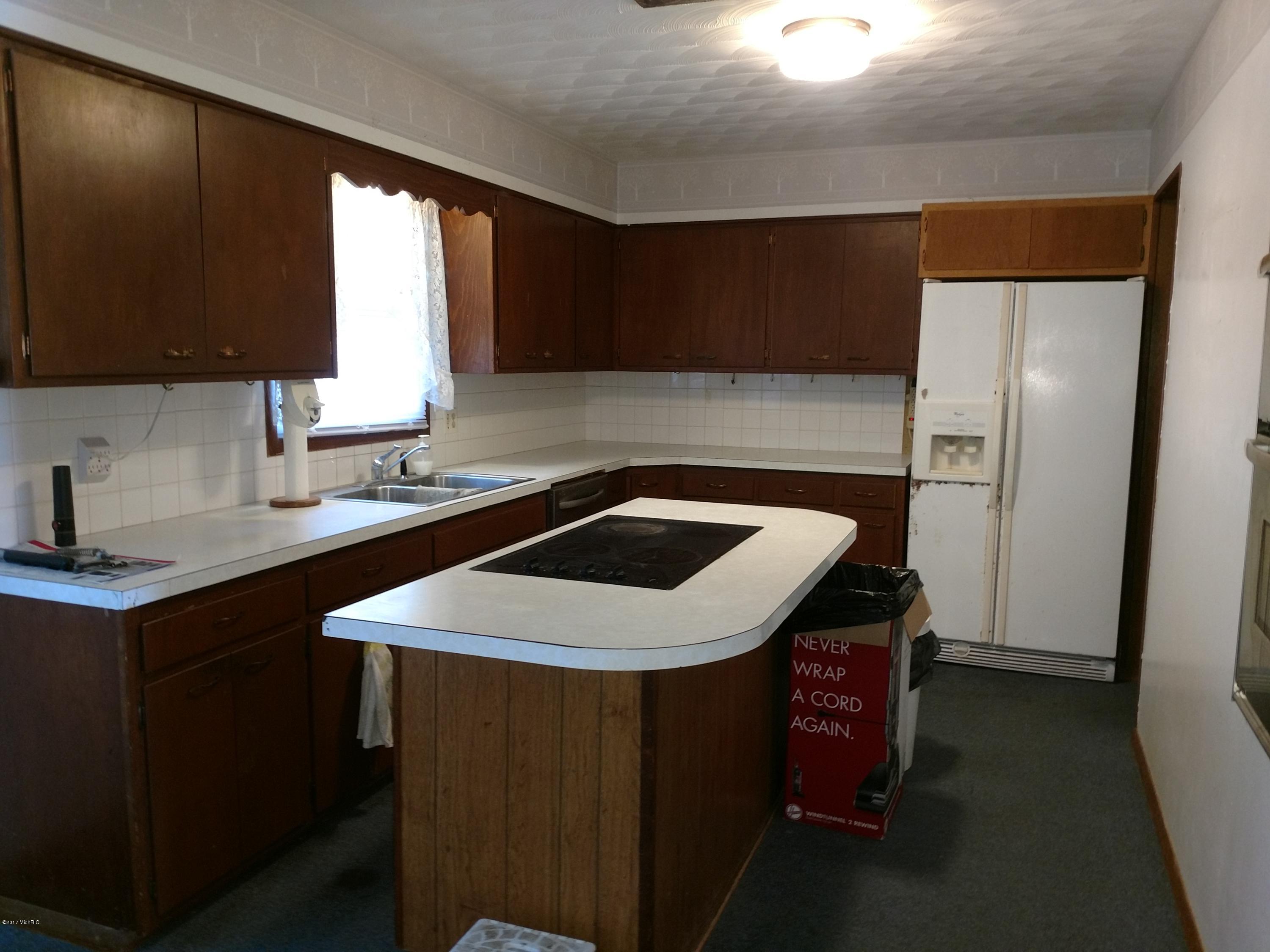 3179 Meadowbrook Road Benton Harbor, MI 49022 - Photo 9 of 13 IMG_20171009_130412852