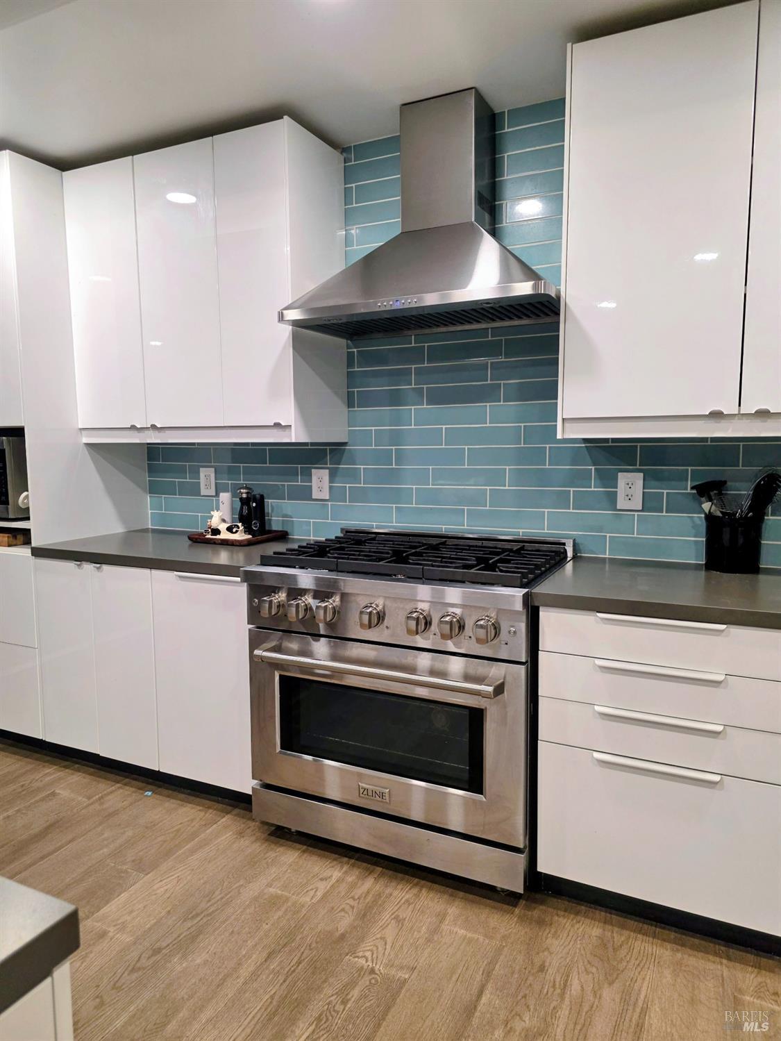 2100 Center Road Novato, CA 94947 - Photo 3 of 32