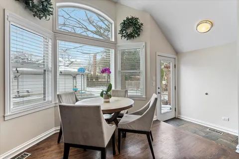 $699,500 | 1104 South Lincoln Avenue, Park Ridge, IL 60068