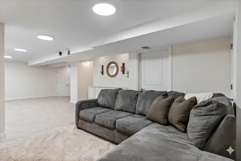 $699,500 | 1104 South Lincoln Avenue, Park Ridge, IL 60068