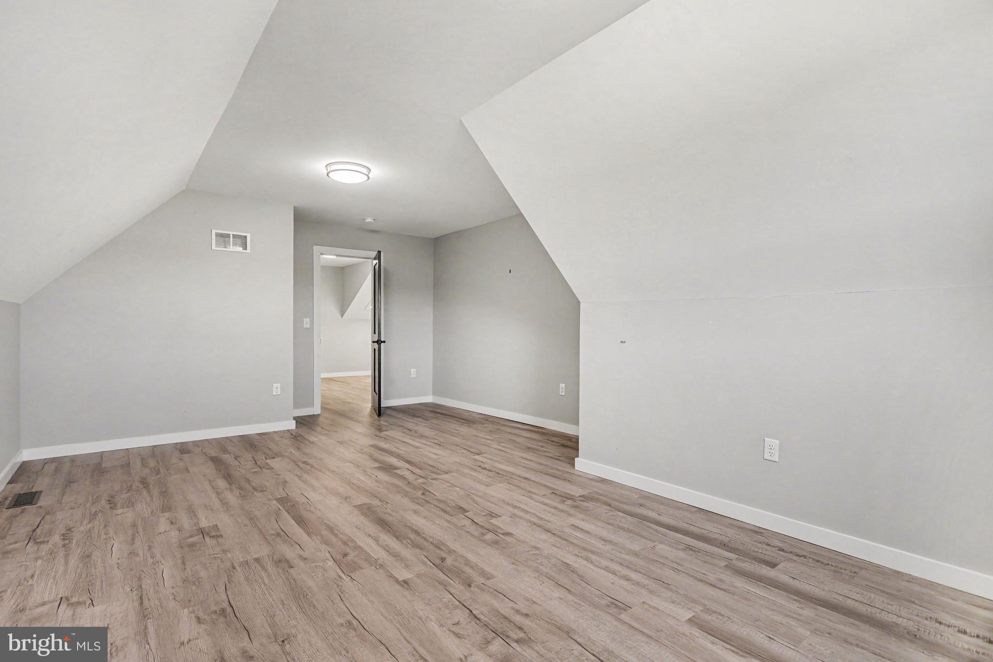 2808 Spring Valley Road Lancaster, PA 17601 - Photo 14 of 48