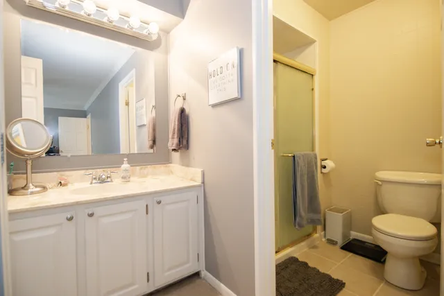 $210,000 | 107 65th Lake Drive, Unit 202, Westmont, IL 60559