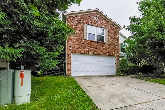 $1,795 | 1849 Southernwood Lane, Indianapolis, IN 46231