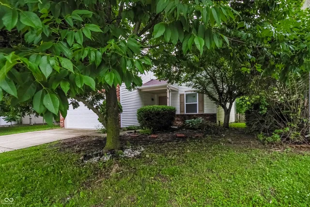 $1,795 | 1849 Southernwood Lane, Indianapolis, IN 46231