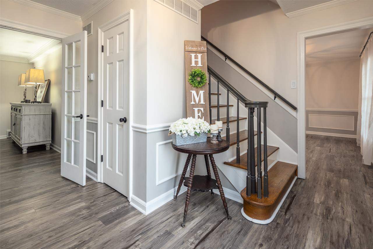 1950 Ridgeway Road Memphis, TN 38119 - Photo 3 of 25 Gallery Image 3