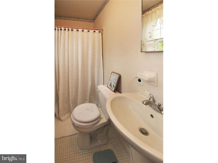 2734 Cranberry Road Doylestown, PA 18902 - Photo 14 of 25 Bathroom