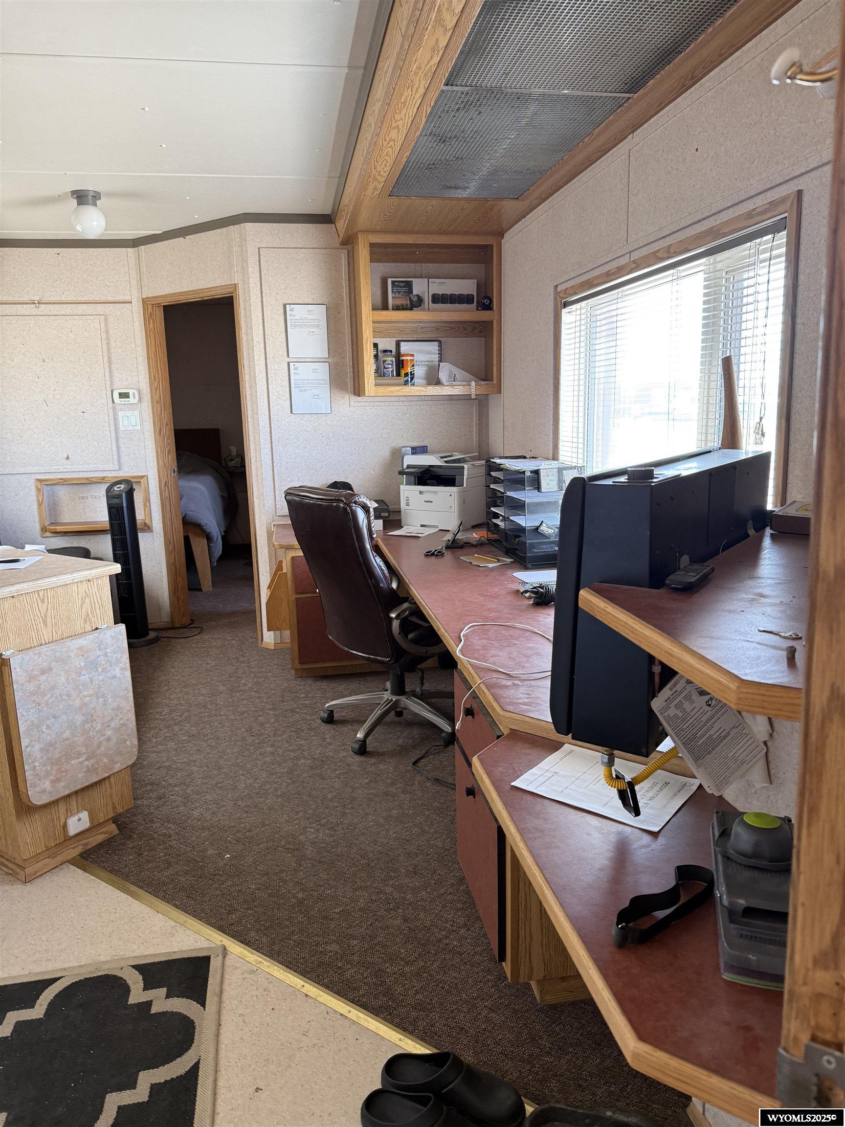 Mobile Only Rawlins, WY 82301 - Photo 5 of 23