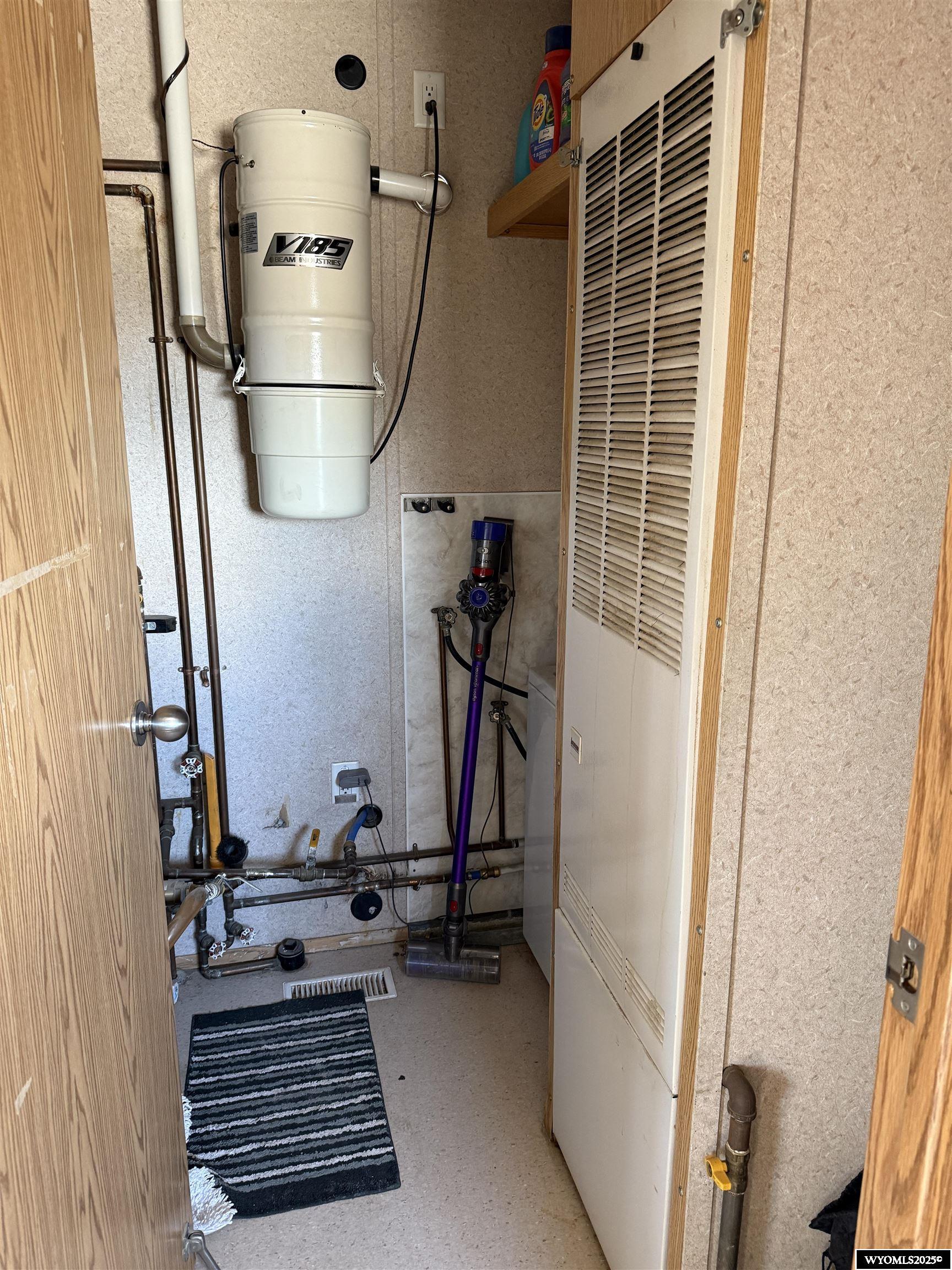 Mobile Only Rawlins, WY 82301 - Photo 8 of 23