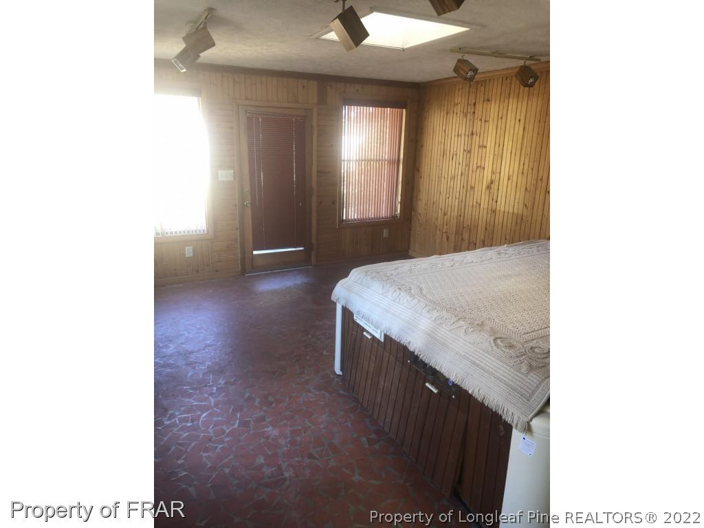 5412 Lakeview Road Hope Mills, NC 28348 - Photo 13 of 30 Gallery Image 13