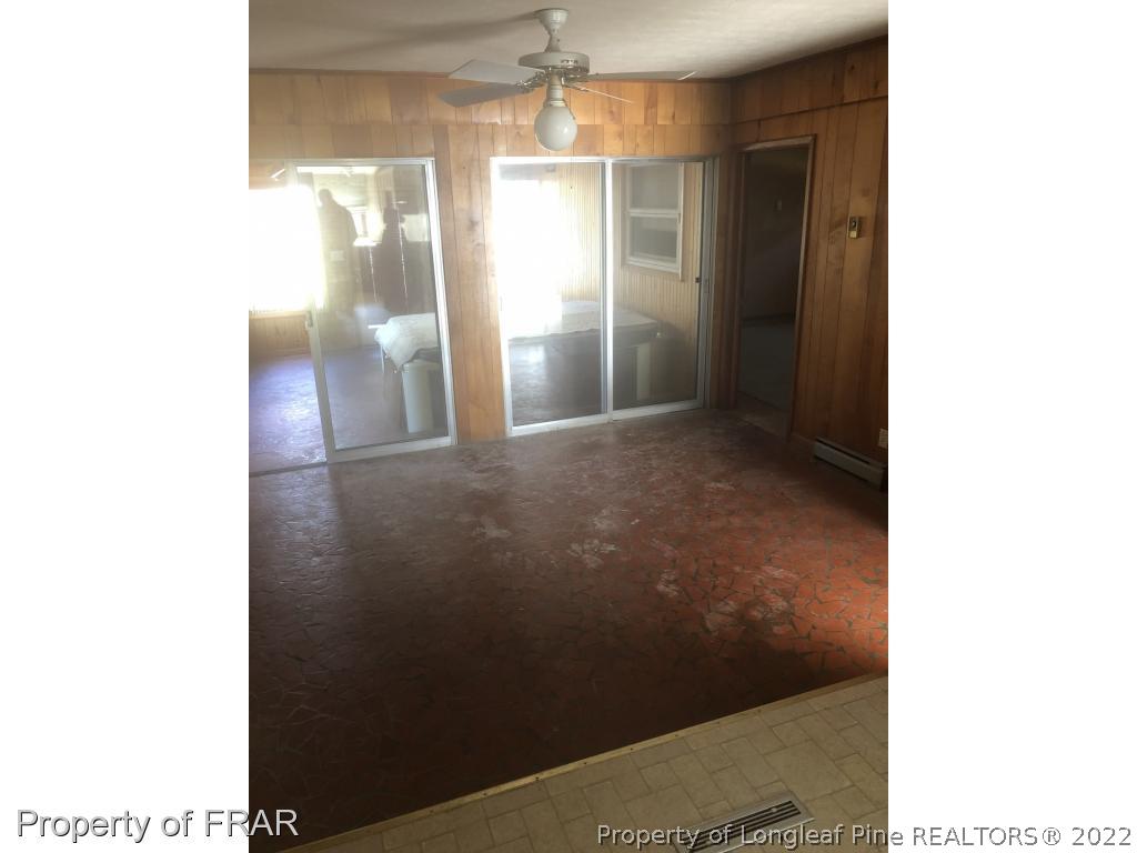 5412 Lakeview Road Hope Mills, NC 28348 - Photo 17 of 30 Gallery Image 17