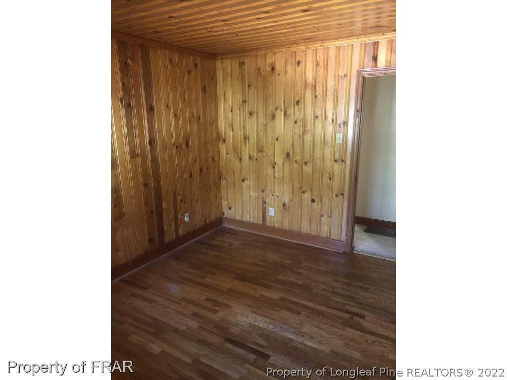 5412 Lakeview Road Hope Mills, NC 28348 - Photo 19 of 30 Gallery Image 19
