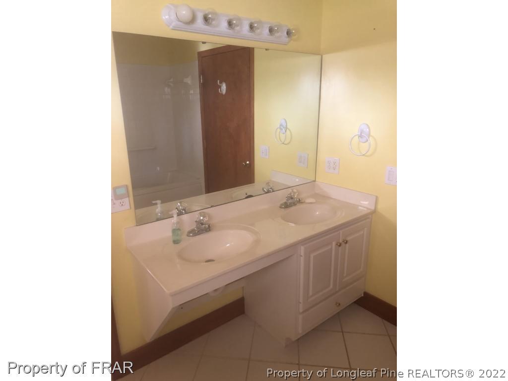 5412 Lakeview Road Hope Mills, NC 28348 - Photo 21 of 30 Gallery Image 21