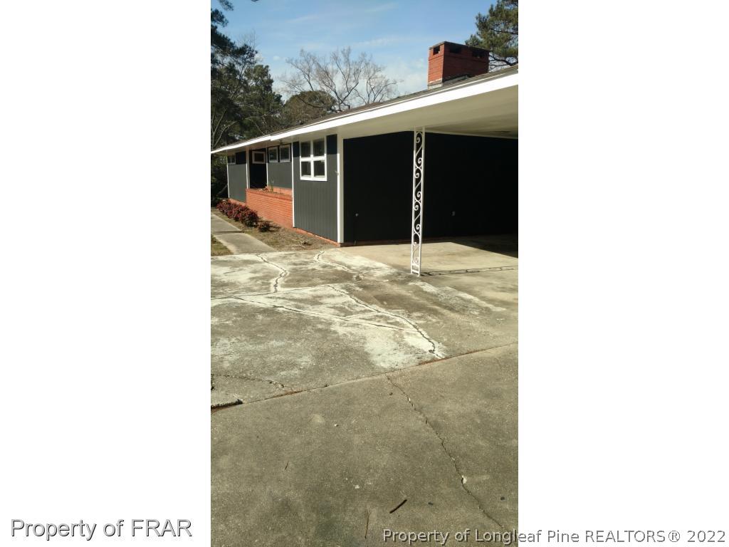 5412 Lakeview Road Hope Mills, NC 28348 - Photo 3 of 30 Gallery Image 3