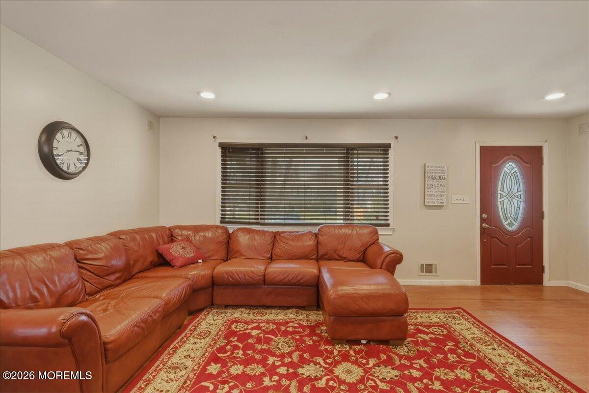 11 Neal Street Jackson, NJ 08527 - Photo 10 of 27 10-11 Neal St10