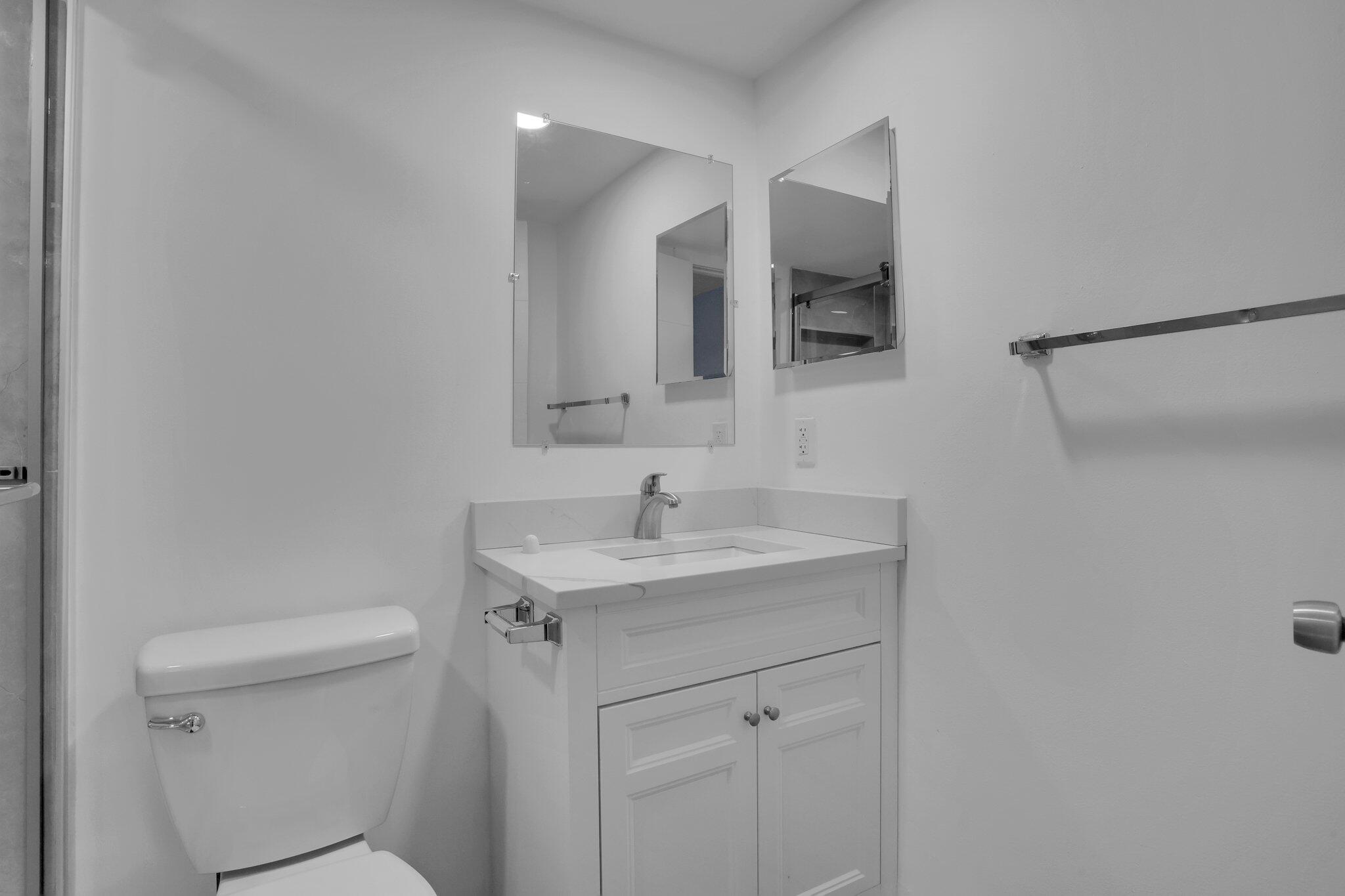 104 Mansfield C, Unit C Boca Raton, FL 33434 - Photo 13 of 40 36-web-or-mls-0E2A8353