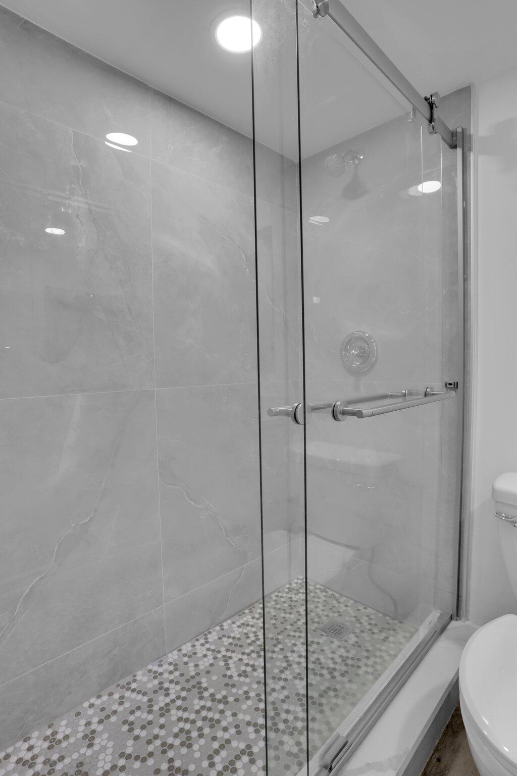 104 Mansfield C, Unit C Boca Raton, FL 33434 - Photo 15 of 40 37-web-or-mls-0E2A8358