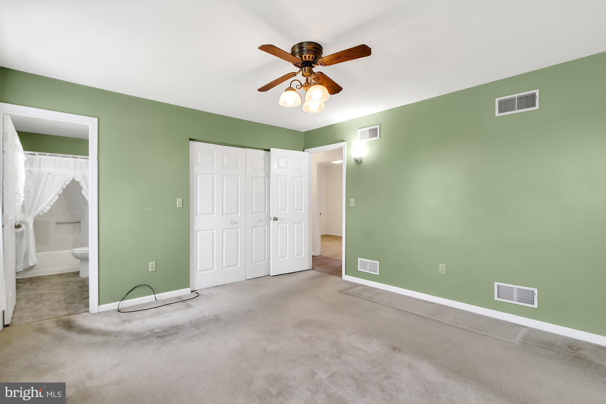 736 Old Commons Road Windsor, PA 17366 - Photo 19 of 28 Master BR