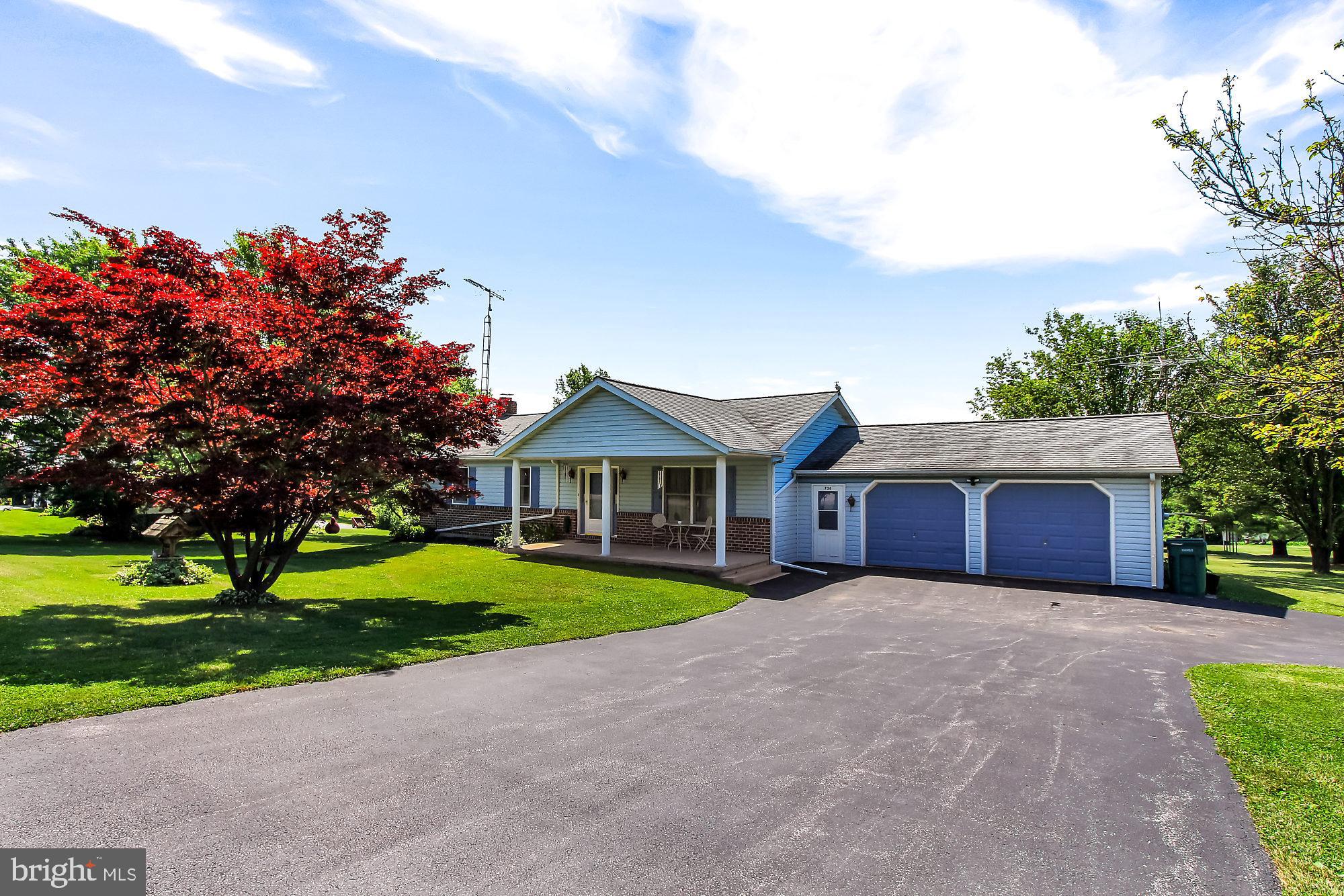 736 Old Commons Road Windsor, PA 17366 - Photo 28 of 28 Large driveway
