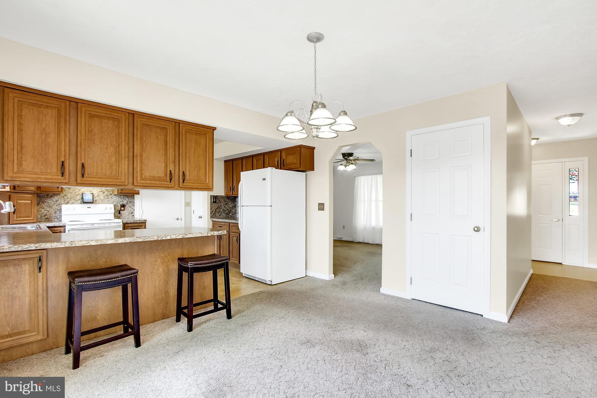 736 Old Commons Road Windsor, PA 17366 - Photo 8 of 28 Dining Room