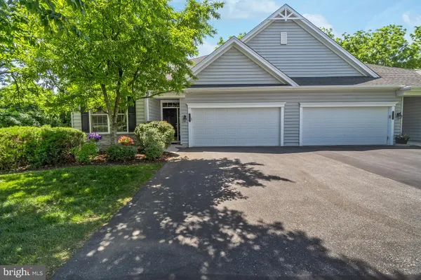 $390,000 | 6303 Valor Drive, Bethlehem, PA 18017