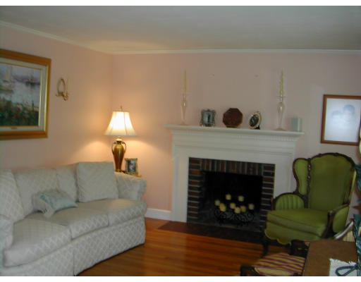 56 Rutland Street Watertown, MA 02472 - Photo 4 of 7 Gallery Image 4