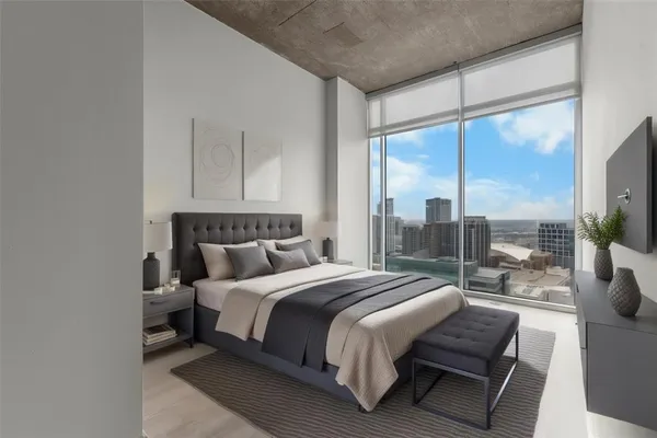 $5,000 | 2728 McKinnon Street, Unit 2106, Dallas, TX 75201