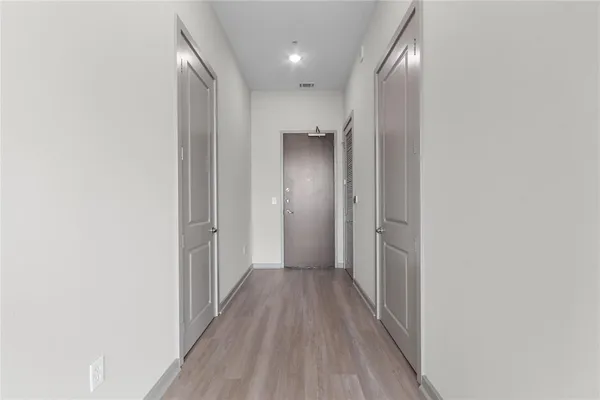 $5,000 | 2728 McKinnon Street, Unit 2106, Dallas, TX 75201